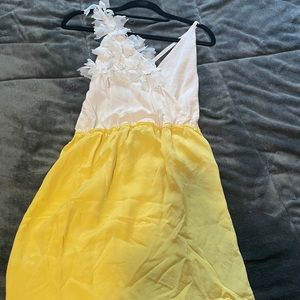 Lublu Short yellow and beige dress size small